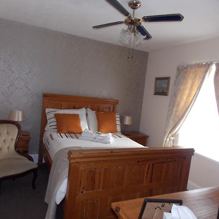 Ivy Bank Guest House Tenby Exterior foto