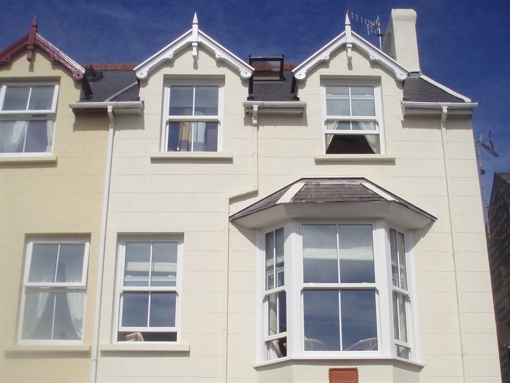 Ivy Bank Guest House Tenby Exterior foto
