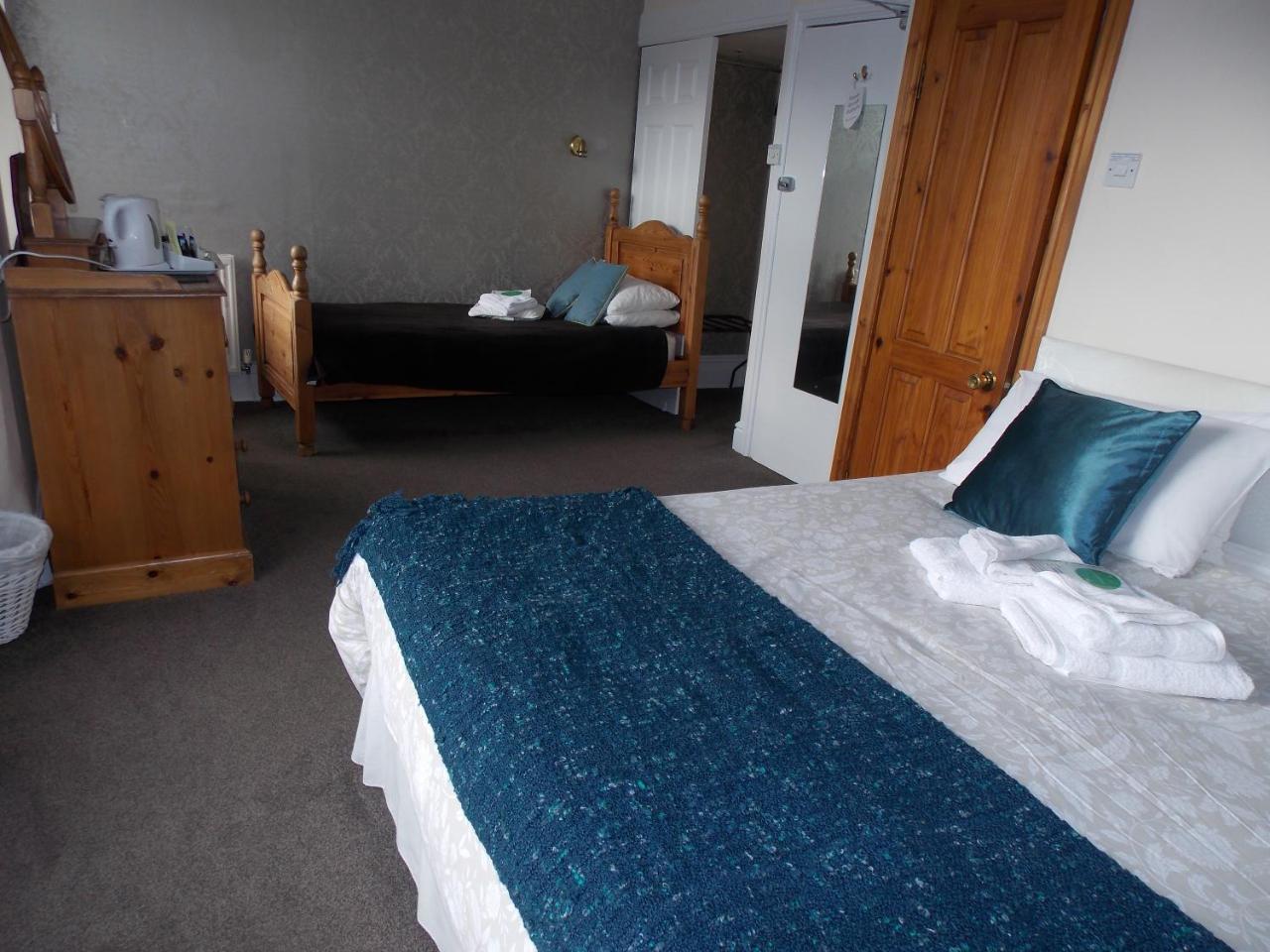 Ivy Bank Guest House Tenby Exterior foto